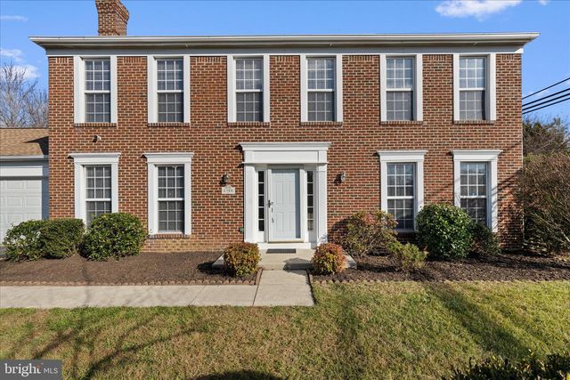 2300 COMMUNITY DR, Waldorf, MD 20601