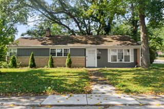 19 Apple Lane, Park Forest, IL 60466