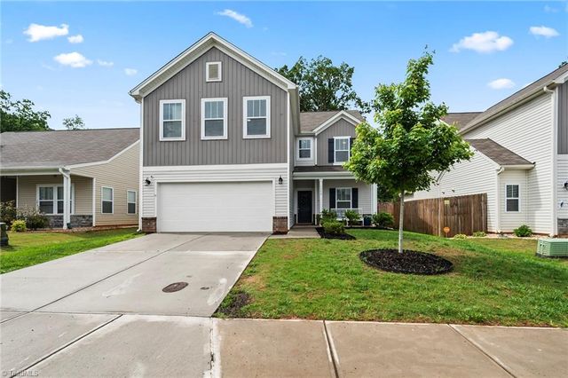 1392 Finwick Drive, Pfafftown, NC 27040