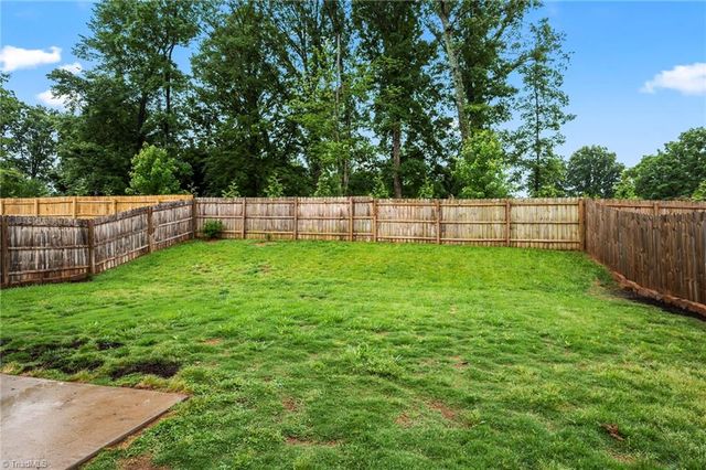 1392 Finwick Drive, Pfafftown, NC 27040