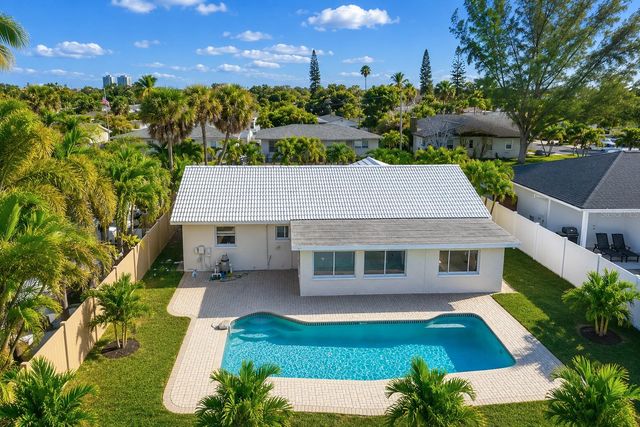455 81ST AVENUE, St Pete Beach, FL 33706