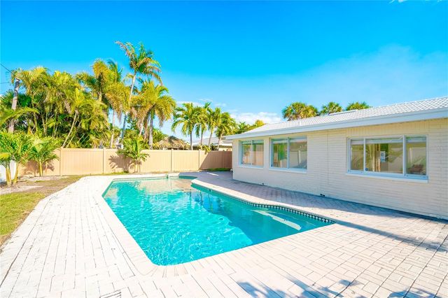 455 81ST AVENUE, St Pete Beach, FL 33706