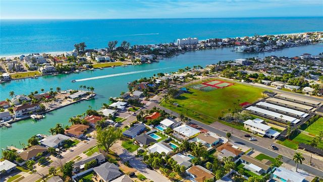 455 81ST AVENUE, St Pete Beach, FL 33706