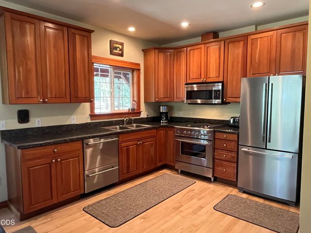 53556 Kokanee Way, La Pine, OR 97739