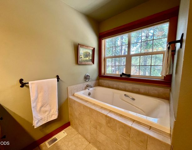 53556 Kokanee Way, La Pine, OR 97739