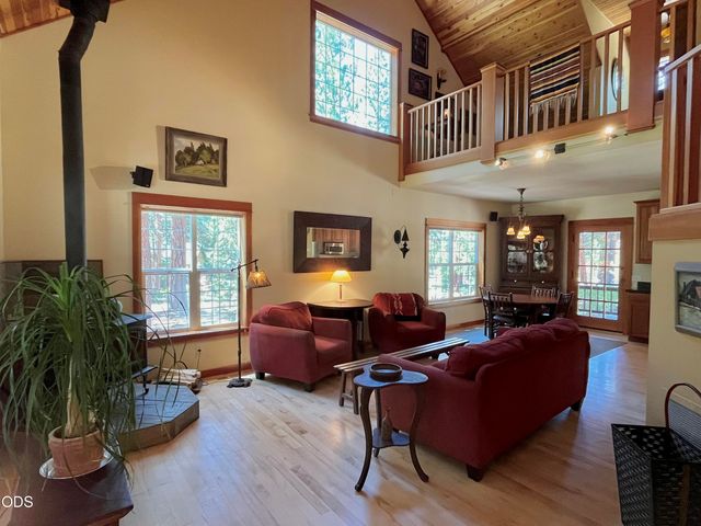 53556 Kokanee Way, La Pine, OR 97739