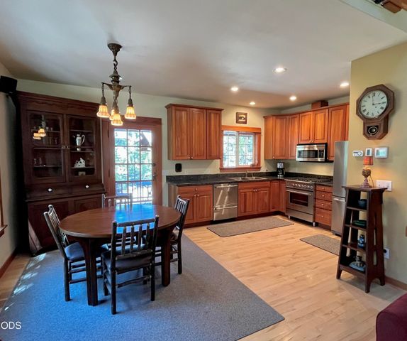 53556 Kokanee Way, La Pine, OR 97739