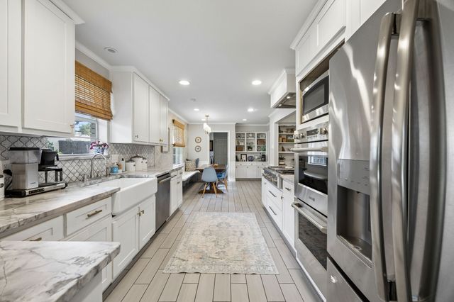 7745 La Cabeza Drive, Dallas, TX 75248