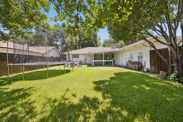 7745 La Cabeza Drive, Dallas, TX 75248