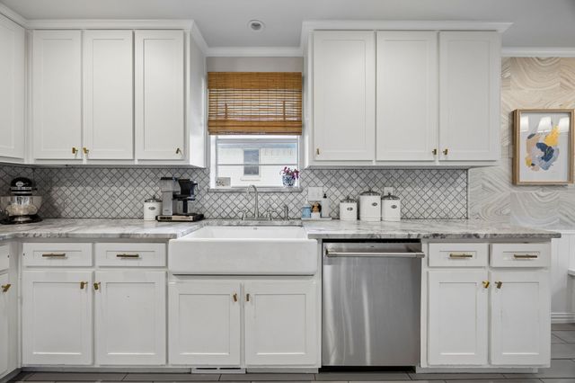 7745 La Cabeza Drive, Dallas, TX 75248