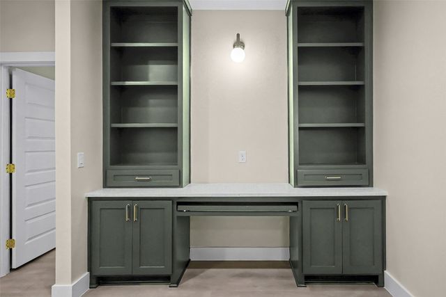 2201 Comet Trail, Granbury, TX 76048