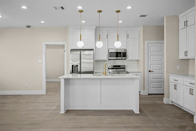 2201 Comet Trail, Granbury, TX 76048