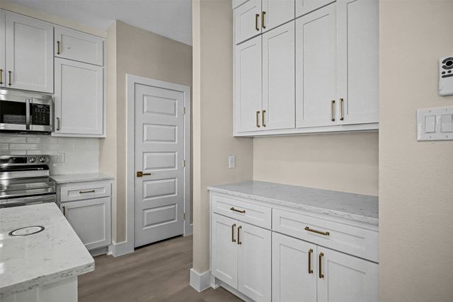 2201 Comet Trail, Granbury, TX 76048