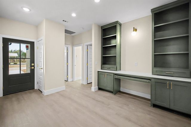 2201 Comet Trail, Granbury, TX 76048