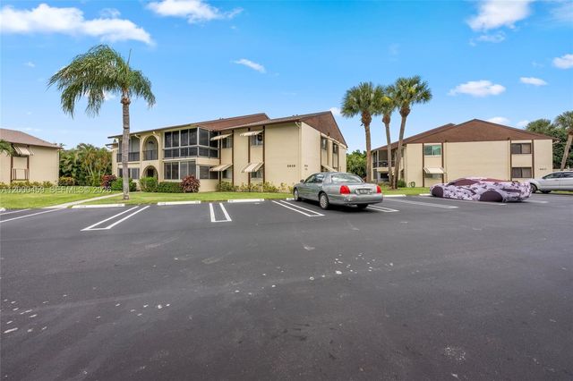 5839 La Pinata Blvd C-2, Green Acres, FL 33463
