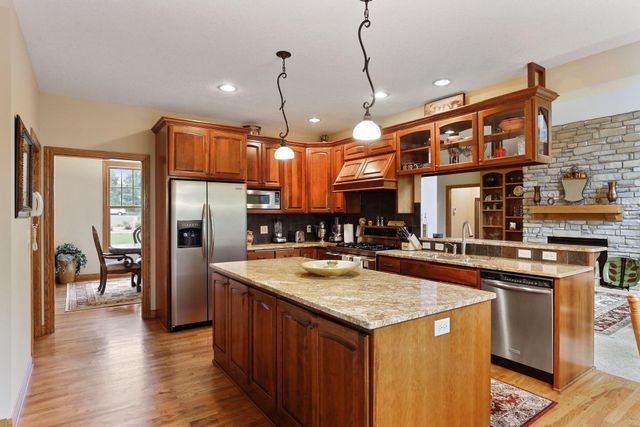 241 Starrwood, Hudson, WI 54016