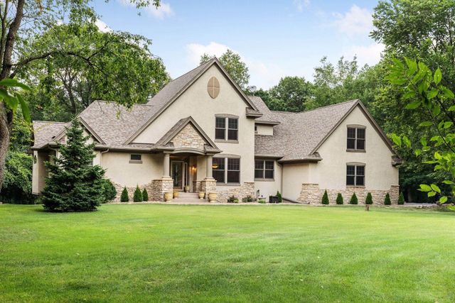 241 Starrwood, Hudson, WI 54016