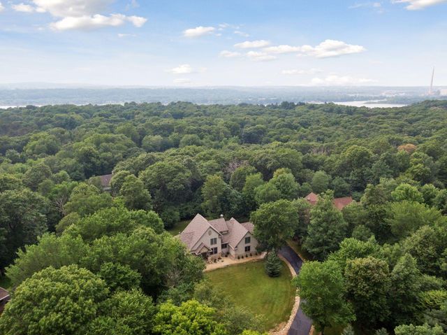 241 Starrwood, Hudson, WI 54016