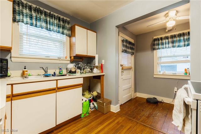 1051 Brown Street, Akron, OH 44301