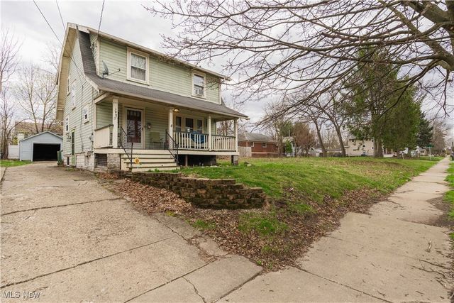 1051 Brown Street, Akron, OH 44301