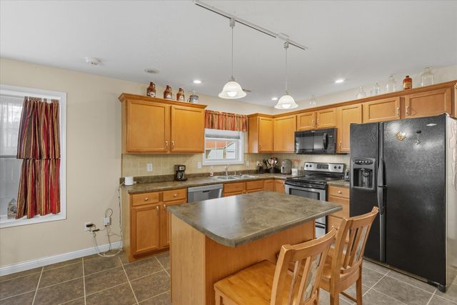 2605 SHAMROCK DR, Columbia, MO 65202