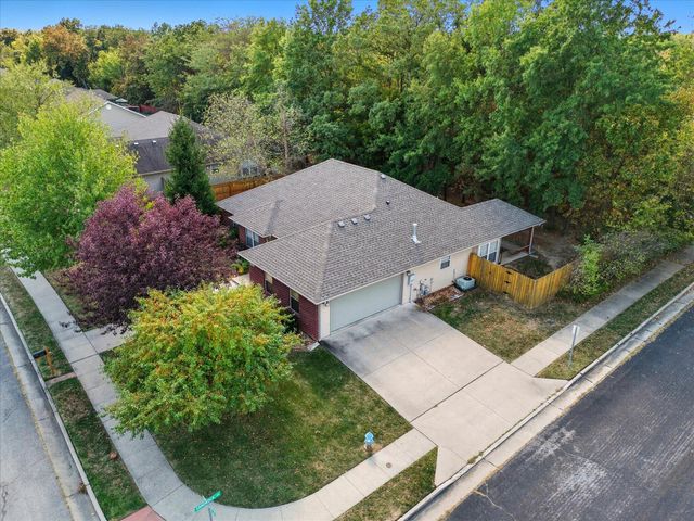 2605 SHAMROCK DR, Columbia, MO 65202