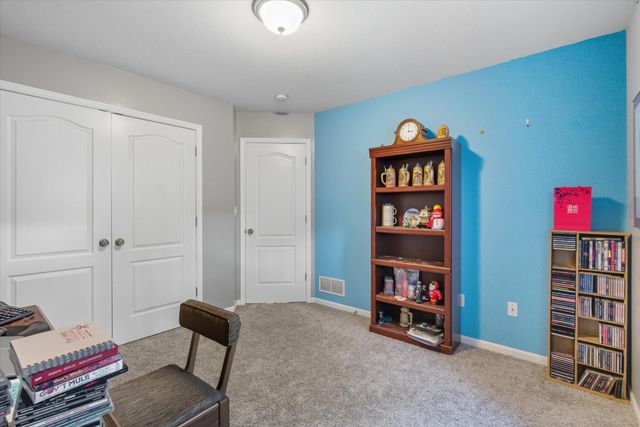 2605 SHAMROCK DR, Columbia, MO 65202