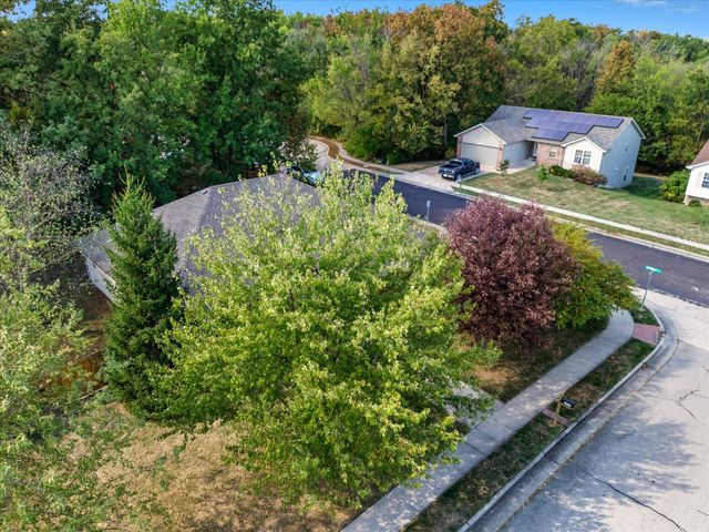 2605 SHAMROCK DR, Columbia, MO 65202