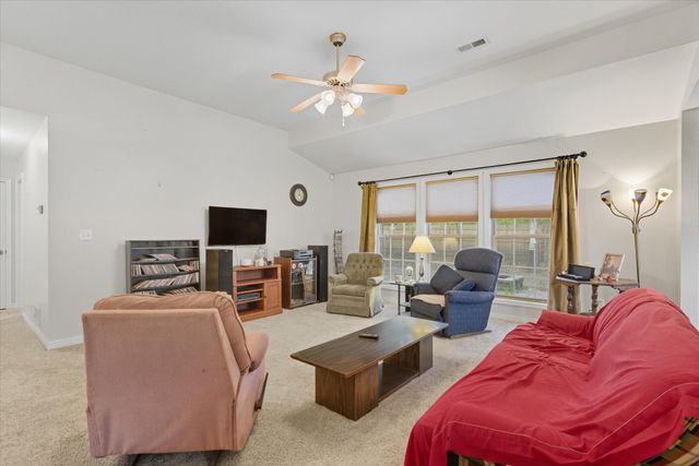 2605 SHAMROCK DR, Columbia, MO 65202