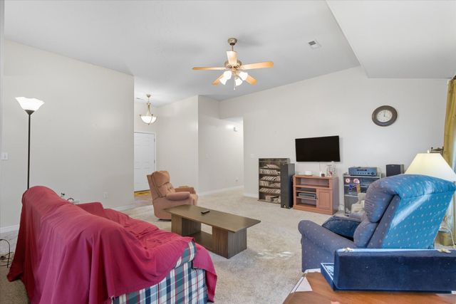 2605 SHAMROCK DR, Columbia, MO 65202