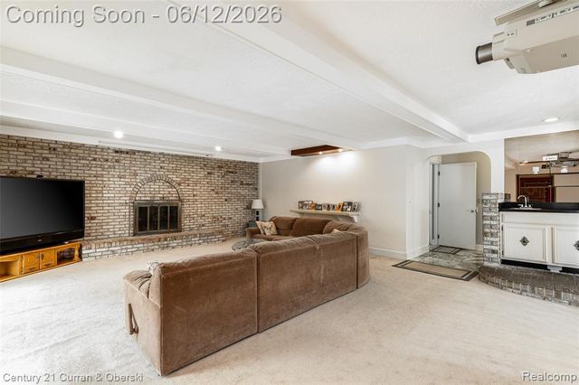 31259 Applewood Lane, Farmington, MI 48331