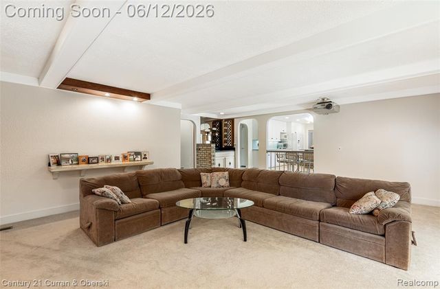 31259 Applewood Lane, Farmington, MI 48331