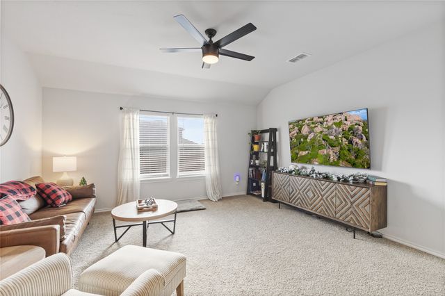 613 Whitecomb Lane, Justin, TX 76247