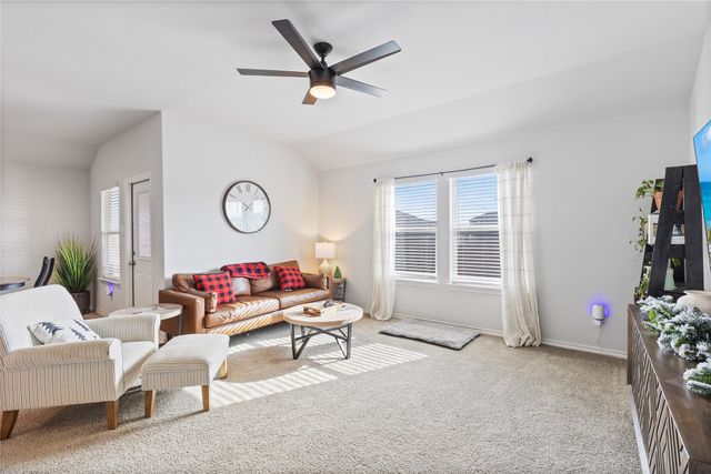 613 Whitecomb Lane, Justin, TX 76247