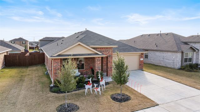 613 Whitecomb Lane, Justin, TX 76247