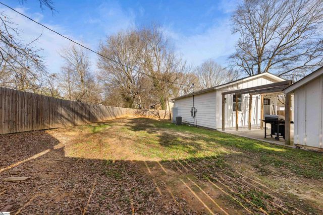 20 Virginia Drive, Woodruff, SC 29388