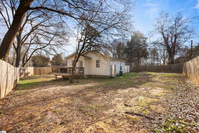 20 Virginia Drive, Woodruff, SC 29388