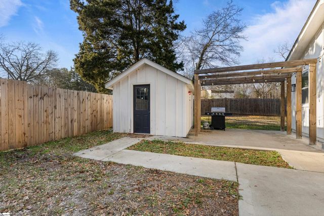 20 Virginia Drive, Woodruff, SC 29388