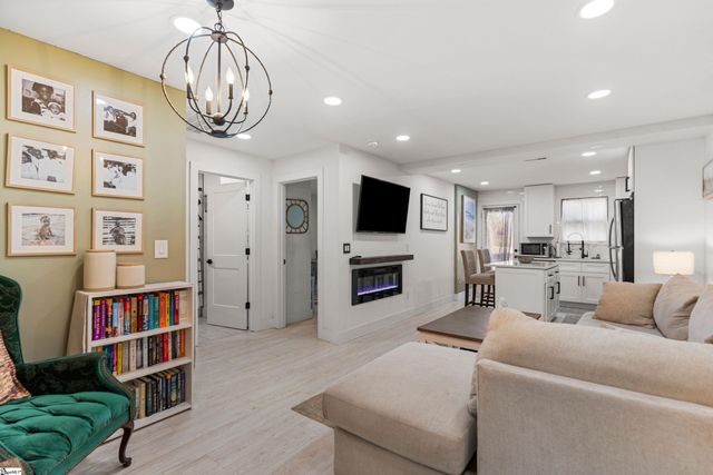 20 Virginia Drive, Woodruff, SC 29388