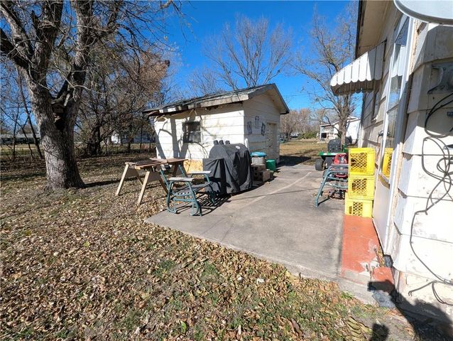 626 N 6th Street, Lacygne, KS 66040