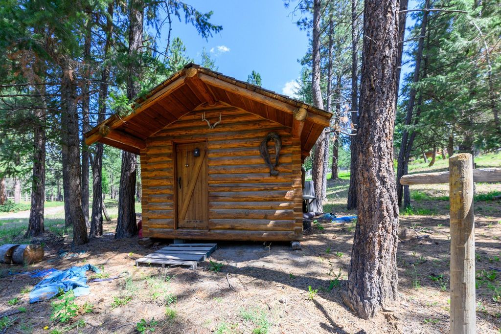 554 Elk Run Drive, Rexford, MT 59930 photo 12