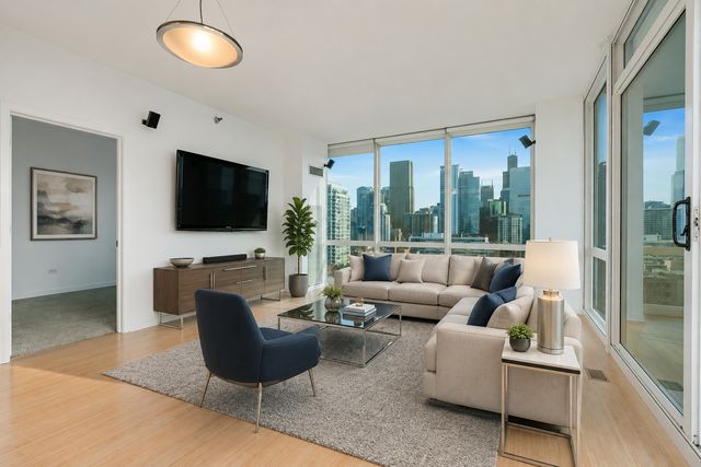 757 N Orleans Street 1511, Chicago, IL 60654