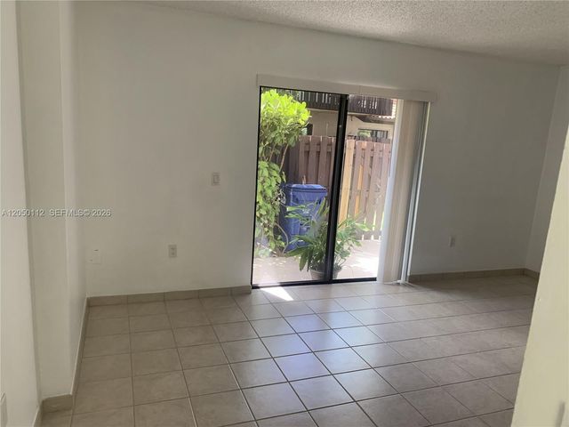 13234 SW 111th Ter 4-1, Miami, FL 33186