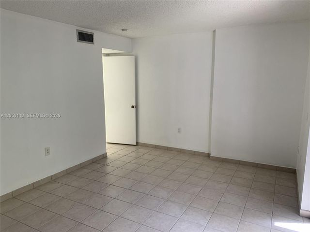 13234 SW 111th Ter 4-1, Miami, FL 33186