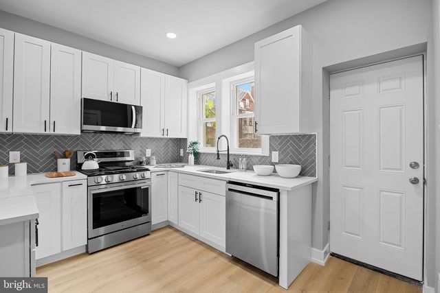 1030 S FRAZIER ST, Philadelphia, PA 19143