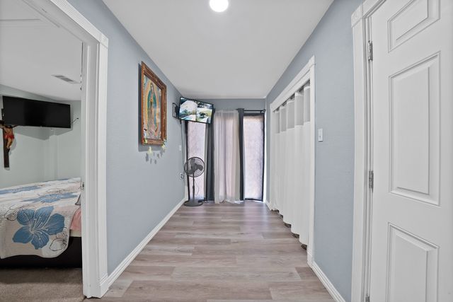 409 Roberts Avenue, Irving, TX 75060