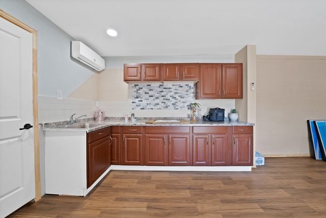 409 Roberts Avenue, Irving, TX 75060