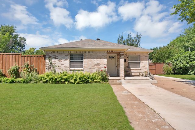 409 Roberts Avenue, Irving, TX 75060