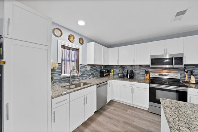 409 Roberts Avenue, Irving, TX 75060