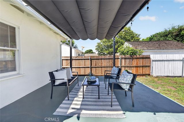 3924 Cerritos, Long Beach, CA 90807